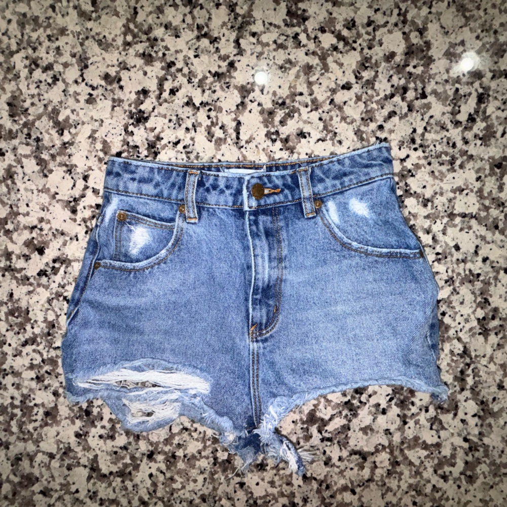 ROLLA'S light wash Jean Shorts size 24
